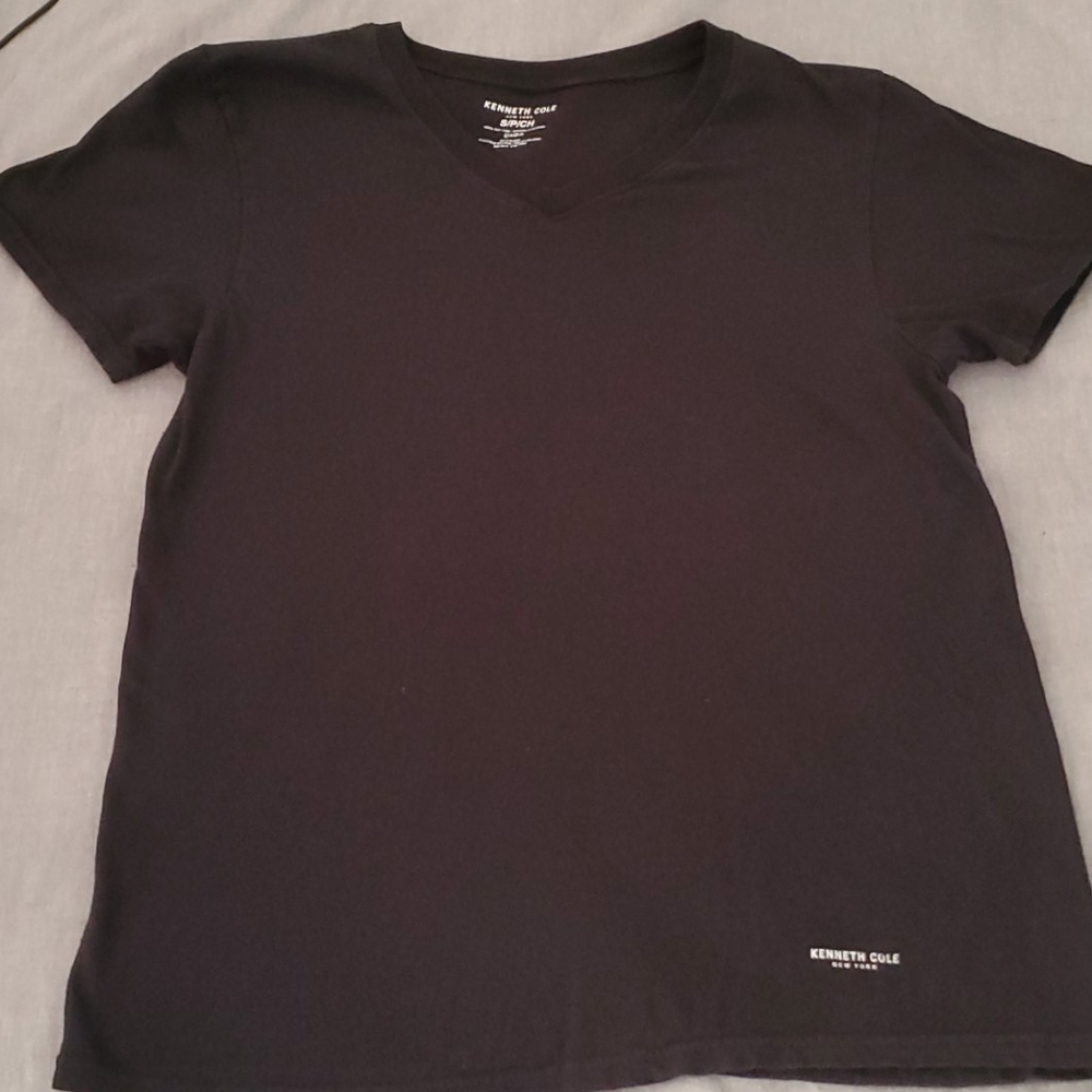 Kenneth Cole V Neck Black T Shirt SM